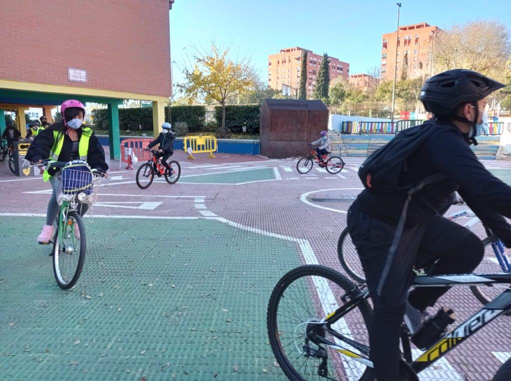 ¡Volvemos pedaleando al parque vial de Moratalaz!