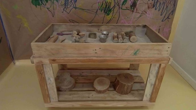 Arenero autoconstruido en la Escuela infantil
