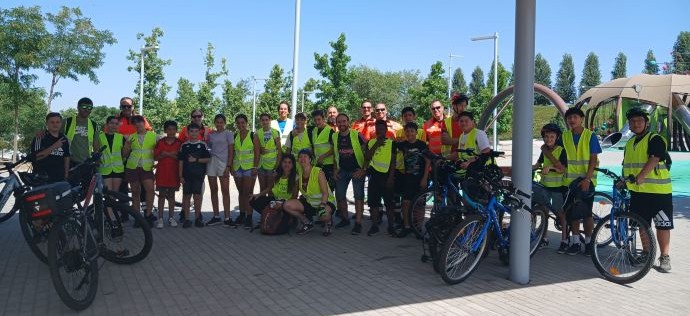 Bicicletada intercentros en Vallecas