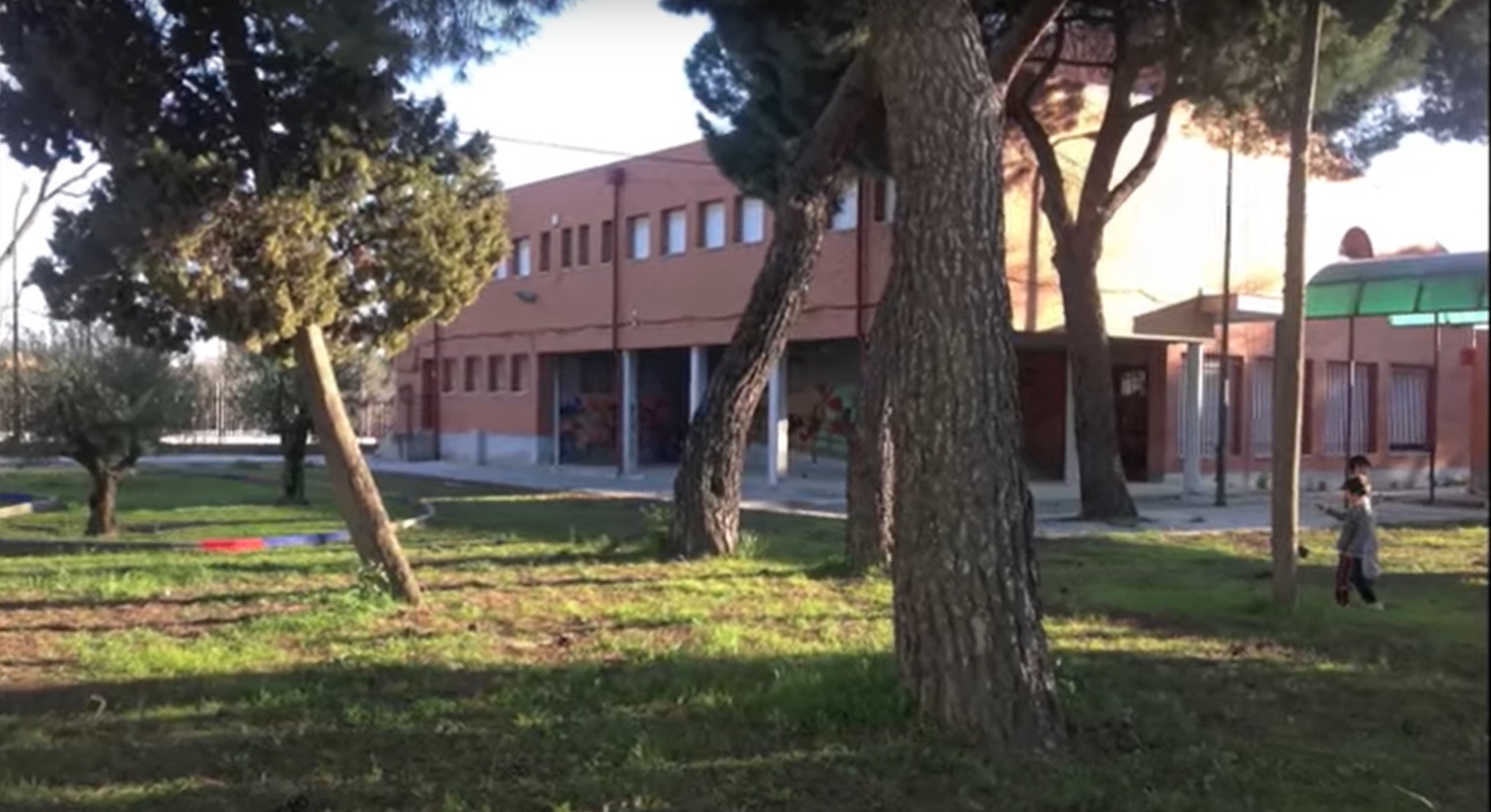 Fachada del colegio público Manuel Núñez de Arenas