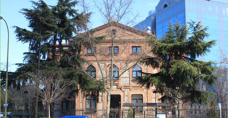 Fachada del centro de educación especial Carmen Fernández Miranda