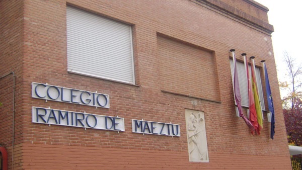 Fachada del Colegio Público Ramiro de Maeztu