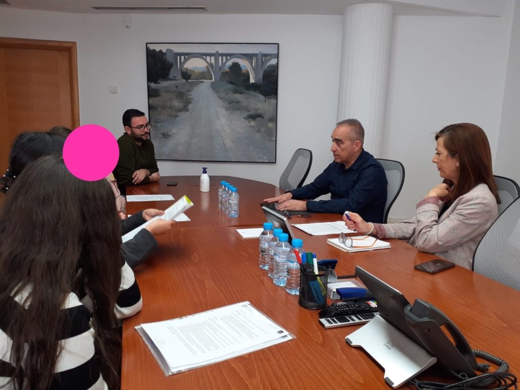 Reunión en Junta de Fuencarral-El Pardo