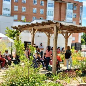 Momento de la visita a un patio en las jornadas del 2024